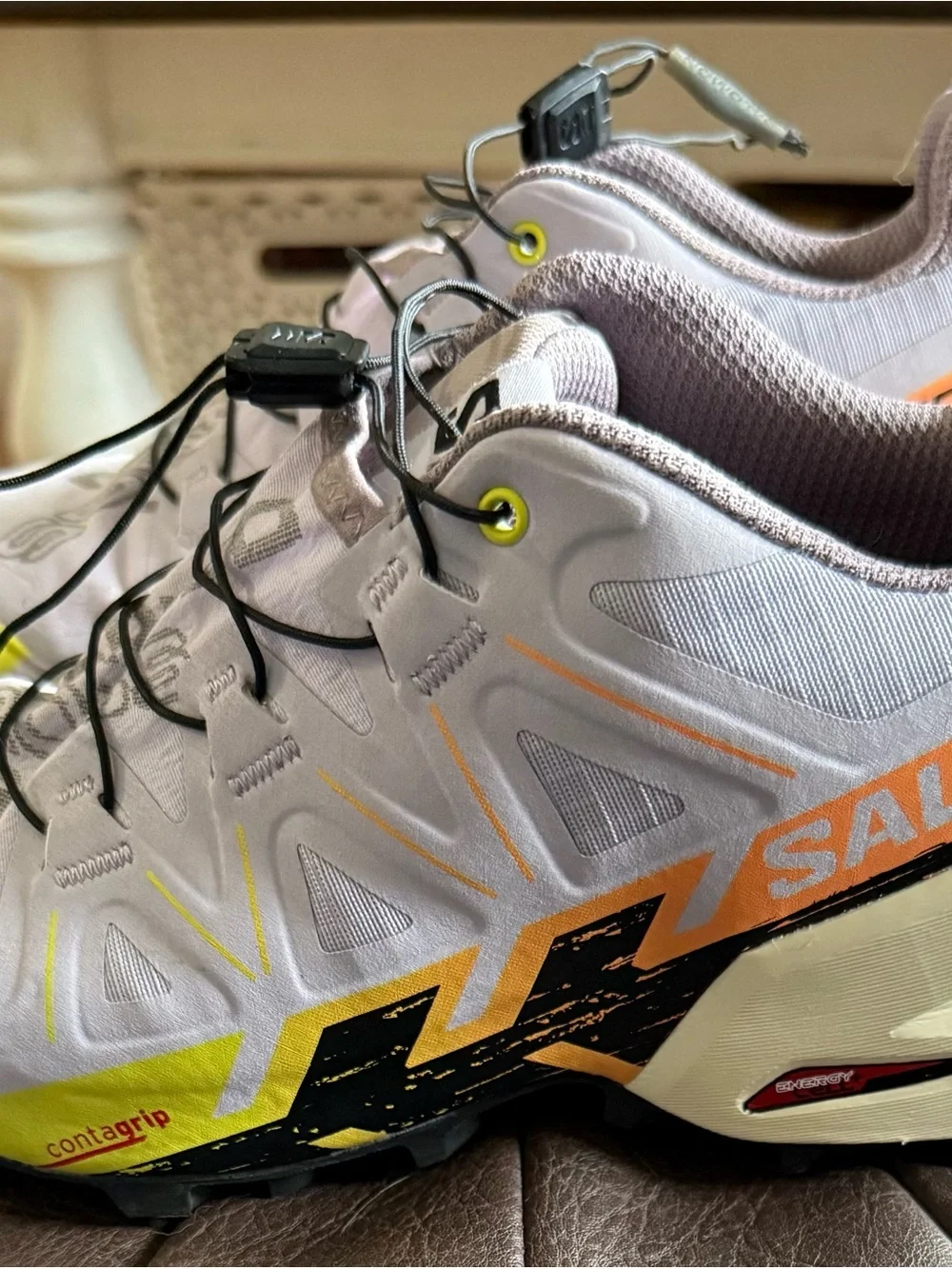Salomon Women’s Speedcross 6 in the Orchid Petal/Black/Sulphur Spring colorway
